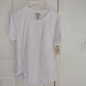 St John's Bay    White,cute cut-out design.